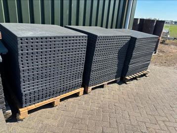 62m2 - 4 cm dikke rubbere matten - los te koop beschikbaar voor biedingen