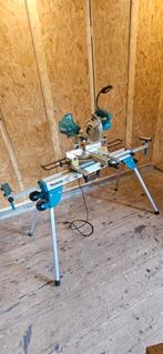 MAKITA afkortzaag LS0714FL  met onderstel WST06, Ophalen, 70 mm of meer, Zo goed als nieuw, Afkortzaag