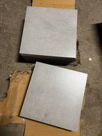 17 Grijze Tegels 30x30 cm - Hellgrau, Doe-het-zelf en Verbouw, Tegels, Ophalen, Keramiek, Zo goed als nieuw, 20 tot 40 cm