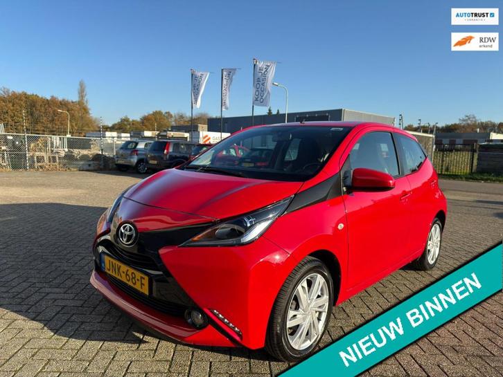 Toyota Aygo 1.0 VVT-i x-cite Airco | Camera | APK, Auto's, Toyota, Bedrijf, Te koop, Aygo, ABS, Achteruitrijcamera, Airbags, Airconditioning