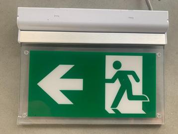 Sylvania vluchtweg-/noodverlichtingsbord – compleet, duurzaa beschikbaar voor biedingen