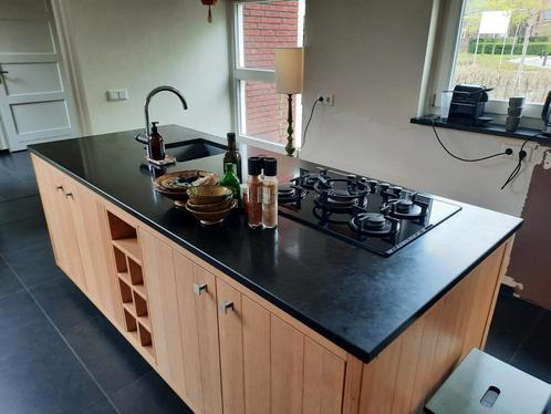Natuurstenen keukenblad met gas kookplaat, wasbak en kraan, Huis en Inrichting, Keuken | Complete keukens, Gebruikt, Enkelwandige keuken