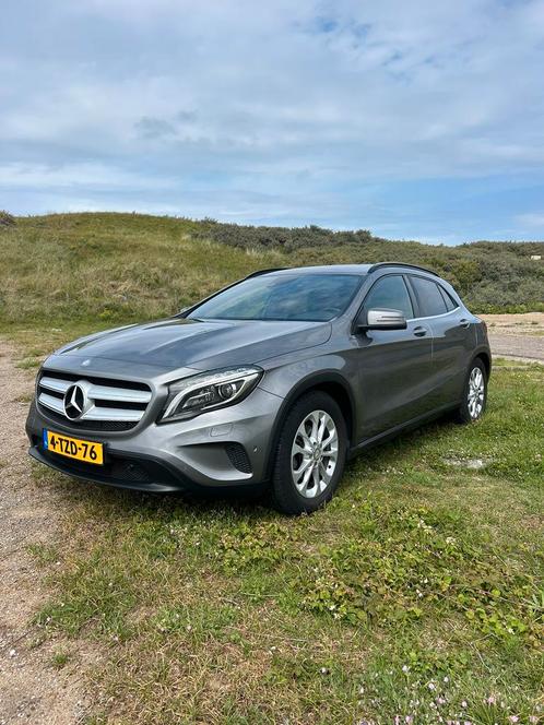 Mercedes-Benz GLA 200 Leer interieur NL auto Aut7 2014 Grijs, Auto's, Mercedes-Benz, Particulier, GLA, ABS, Achteruitrijcamera