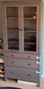 Ikea servieskast Hemnes donkerbruin, Huis en Inrichting, Gebruikt, 150 tot 200 cm, 25 tot 50 cm, Met deur(en)
