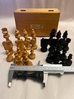 Vintage Staunton Chess verzwaard Koninghoogte 78 mm, Hobby en Vrije tijd, Gezelschapsspellen | Bordspellen, Reisspel, Staunton