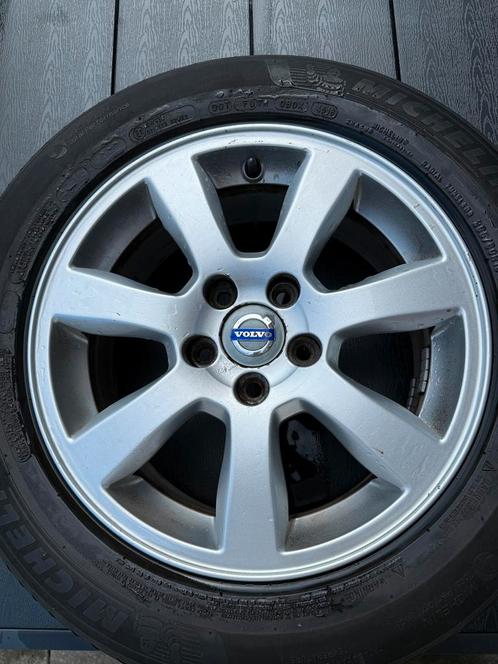 Volvo lichtmetalen velgen 16” met zomerbanden, Auto-onderdelen, Banden en Velgen, Banden en Velgen, Zomerbanden, 16 inch, 205 mm