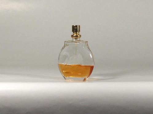 voordelige parfum: Gloria Vanderbilt - Sobelia (?), Sieraden, Tassen en Uiterlijk, Uiterlijk | Parfum, Gebruikt, Verzenden