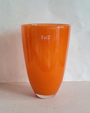 Dutz grote kristallen handgemaakte design vaas.Soft Orange. beschikbaar voor biedingen