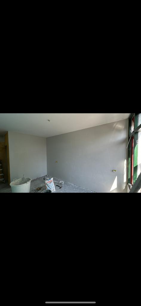 Totaal renovatie, Diensten en Vakmensen, Stukadoors en Tegelzetters
