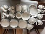 Scherzer Annelies servies wit met grijs accent bijna complee, Antiek en Kunst, Antiek | Servies compleet, Ophalen