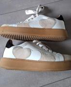 Twinset sneakers hartjes maat 38 leer, Kleding | Dames, Schoenen, Twinset, Overige kleuren, Ophalen of Verzenden, Sneakers of Gympen