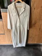 Penn & Ink NY Jurk - Nieuw! Mt M, Kleding | Dames, Jurken, Ophalen of Verzenden, Nieuw, Beige, Onder de knie