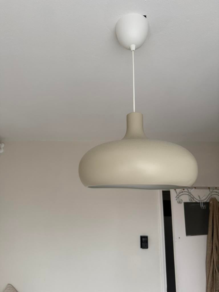 Hanglamp beige ikea, Huis en Inrichting, Lampen | Hanglampen, Ophalen of Verzenden, Zo goed als nieuw, Minder dan 50 cm