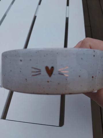 Katten drinkbakje /voerbak van het merk zusss beschikbaar voor biedingen