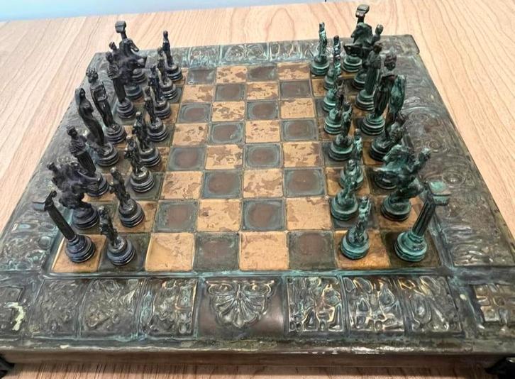 Grieks mythologisch schaakspel, Hobby en Vrije tijd, Gezelschapsspellen | Bordspellen, Zo goed als nieuw, Een of twee spelers