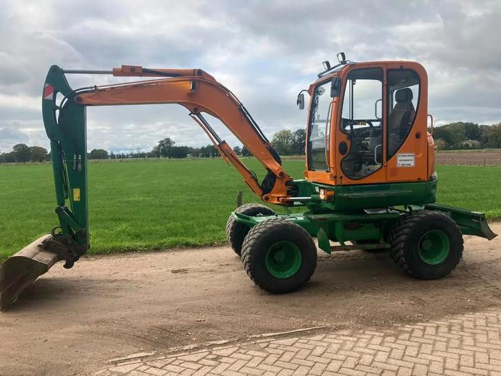 Neuson 6503 Graafmachine Bandenkraan (bj 2010), Zakelijke goederen, Machines en Bouw | Kranen en Graafmachines, Graafmachine