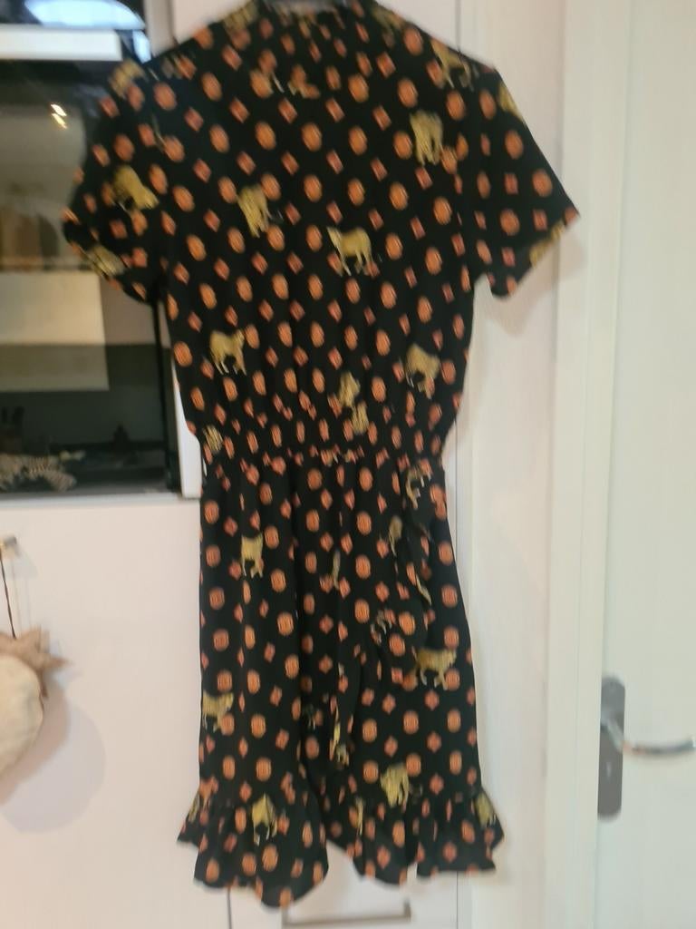 Zwarte jurk met luipaardprint, Ophalen of Verzenden, Zo goed als nieuw, Zwart