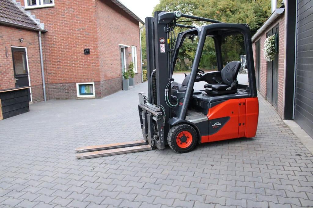Linde E16 heftruck elektrische triplex sideshift lepelverste, Zakelijke goederen, 1000 tot 2000 kg, Elektrisch, Heftruck, Linde