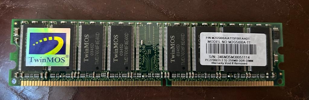 Oude computer onderdelen (RAM's, videokaarten, moederborden), Computers en Software, RAM geheugen, Ophalen of Verzenden, Gebruikt