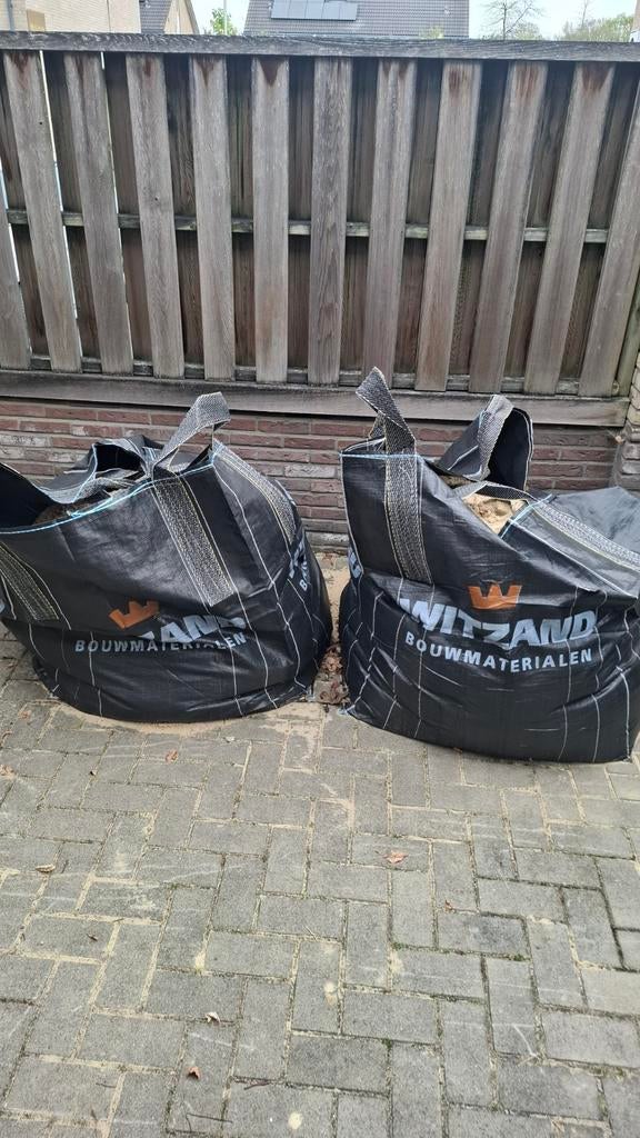 2 halve bigbags met geel zand, Tuin en Terras, Zand, Ophalen
