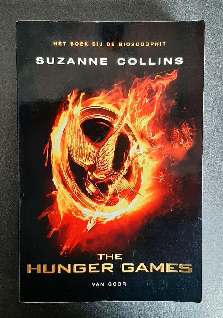 Suzanne Collins - The Hunger Games (Nederlandse uitgave), Boeken, Kinderboeken | Jeugd | 13 jaar en ouder, Gelezen, Fictie, Ophalen of Verzenden
