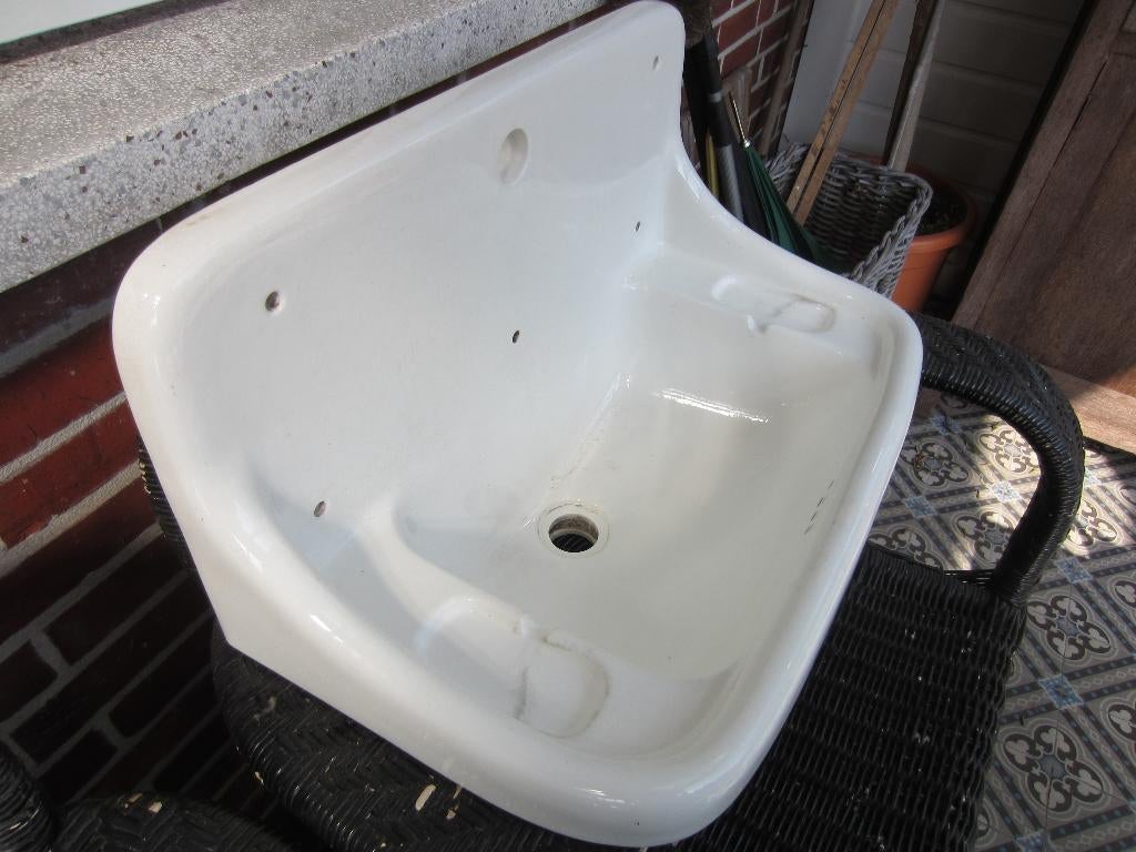 58x32cm Breed antiek Hollands fonteintje hoge achterkant, Ophalen