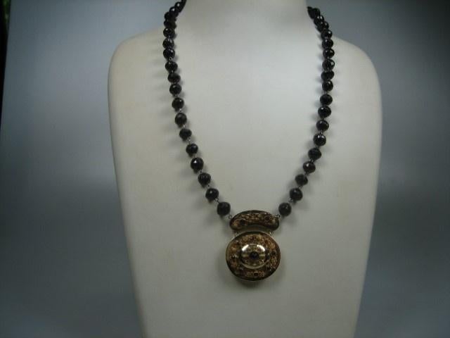 Antiek Collier met gouden Zeeuwse Walcherse hanger ca. 1860, Verzenden, Goud, Ketting, Met edelsteen