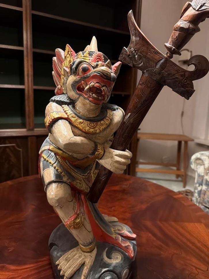 Handgesneden Balinees houten beeld - Garuda, Antiek en Kunst, Kunst | Beelden en Houtsnijwerken, Ophalen of Verzenden