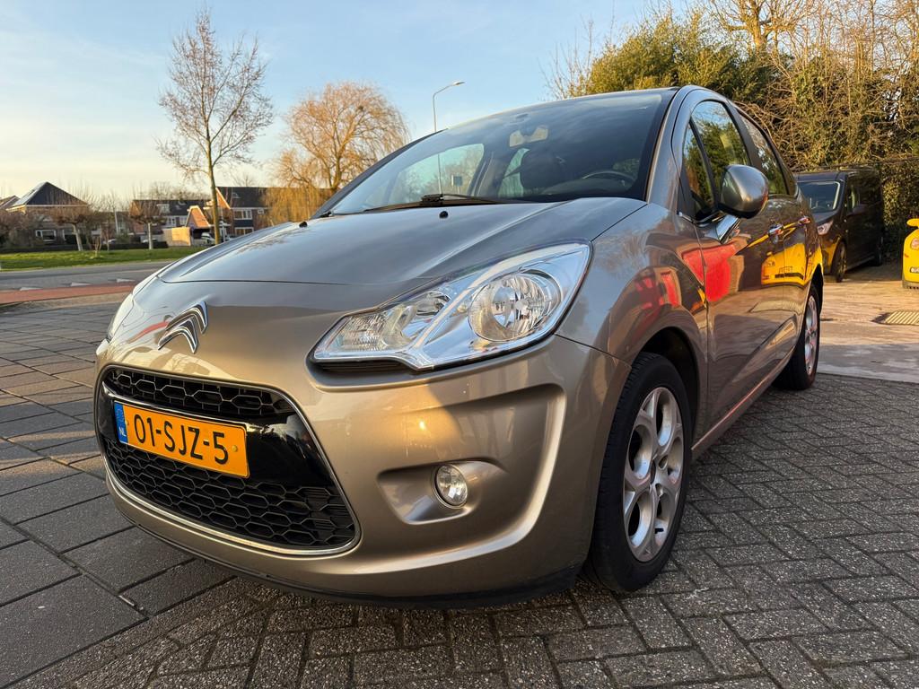 Citroen C3 1.4 VTi Selection / Airco / Parkeersensoren / Cru, Auto's, Voorwielaandrijving, Euro 5, Stof, Zwart