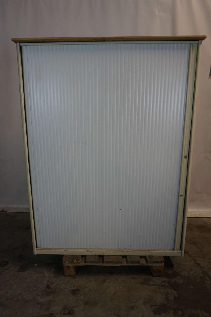 Archiefkast roldeurkast voorraadkast gereedschapskast kast, Huis en Inrichting, Kasten | Roldeurkasten en Archiefkasten, Gebruikt