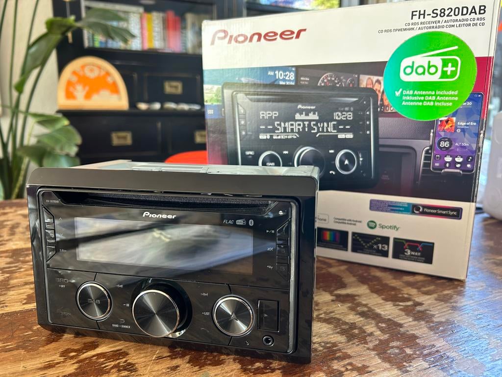 Pioneer FH-S820DAB inclusief DAB antenne en microfoon, Ophalen of Verzenden, Zo goed als nieuw