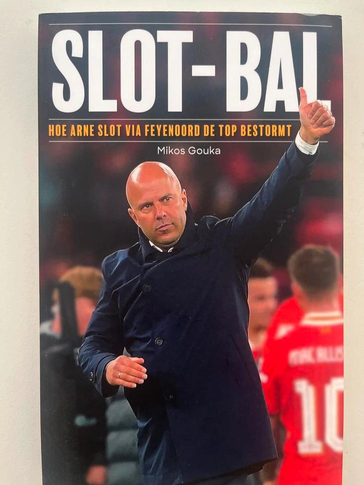 Slot-Bal: Hoe Arne Slot via Feyenoord de top bestormt, Boeken, Sportboeken, Zo goed als nieuw, Overige sporten, Ophalen