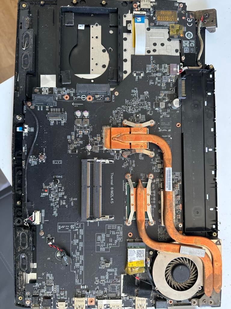 MSI Gaming Laptop (MS-16J6) - Onderdelen/Reparatie, Met videokaart, Minder dan 4 GB, Ophalen of Verzenden, Gaming