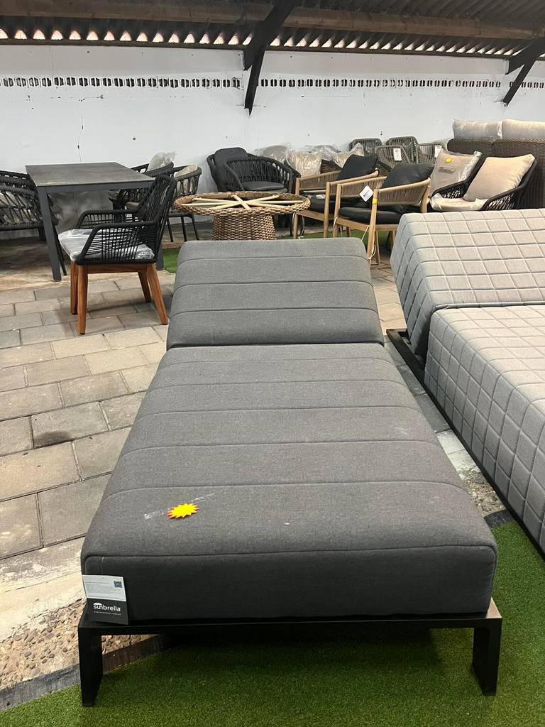 Sunbrella ligbed, Tuin en Terras, Tuinsets en Loungesets, Ophalen, Nieuw, Aluminium