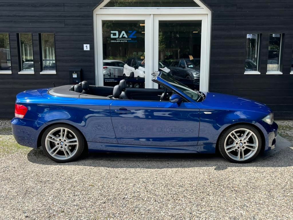 BMW 1 Serie Cabrio 118i M-Pakket/Airco/Audio/Lm/ (bj 2009), Auto's, Achterwielaandrijving, Zwart, Cabriolet, Leder