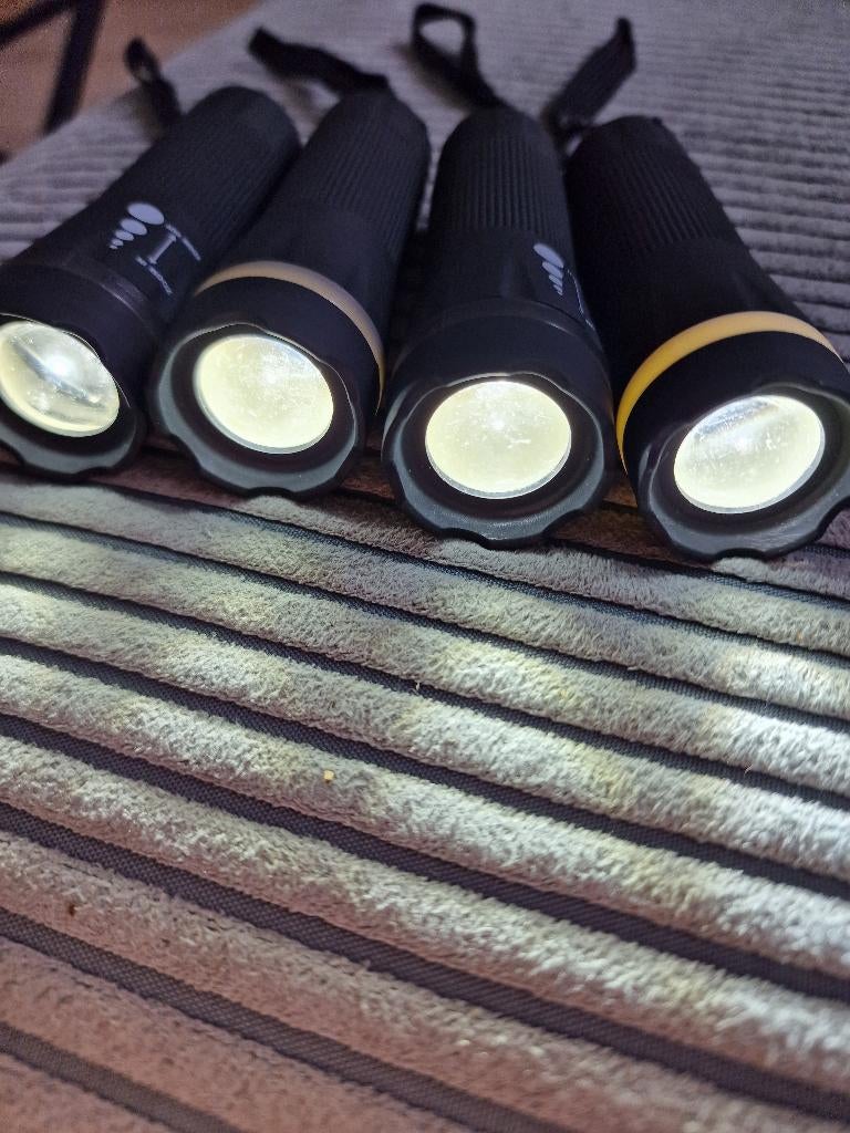 Zaklampjes 4 st. Nieuw met batterij, Caravans en Kamperen, Ophalen of Verzenden, Nieuw, Batterij