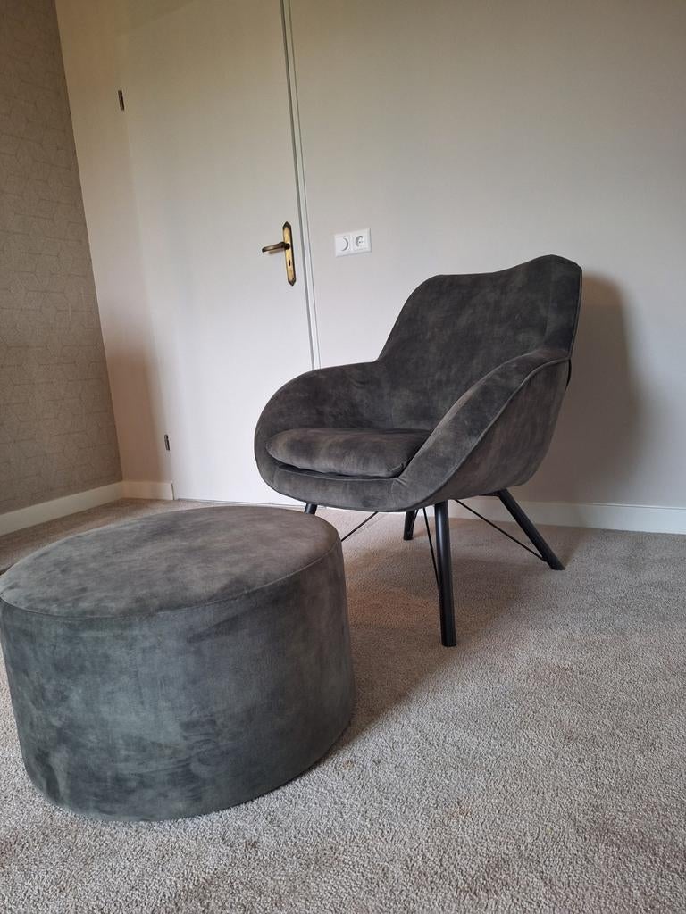 Fauteuil met poef Adore 156 Velvet Green, Huis en Inrichting, Fauteuils, 75 tot 100 cm, Ophalen of Verzenden, Zo goed als nieuw