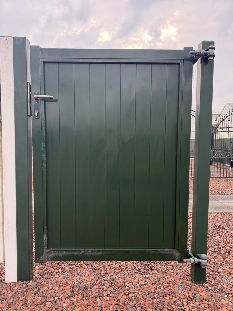 Enkele draaipoort groen 110x150 cm met palen, Tuin en Terras, Tuinpoorten, Ophalen, Gebruikt, 100 tot 150 cm, 100 tot 150 cm