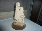antiek beeld moeder met kind, Antiek en Kunst, Ophalen of Verzenden