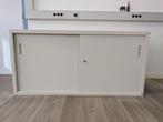 Grijze archiefkast met schuifdeuren, Huis en Inrichting, Kasten | Roldeurkasten en Archiefkasten, Ophalen, Gebruikt, 50 tot 75 cm