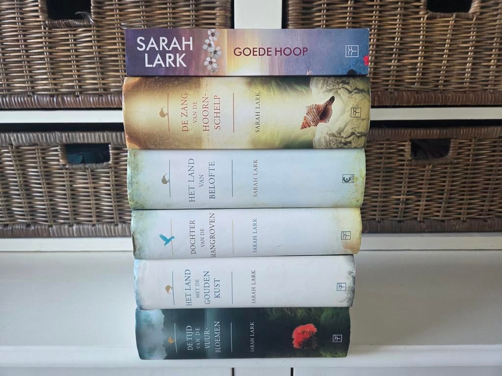 Sarah Lark - 6 boeken, Ophalen of Verzenden, Gelezen