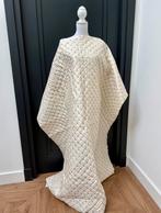 Ivoorkleurige gewatteerde zijde dupion + kralen 143 x130 cm, Hobby en Vrije tijd, Stoffen en Lappen, Ophalen of Verzenden, Nieuw