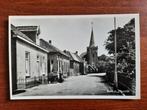 Oude Ansichtkaart Rossum, Maasdijk - Kerk en Dorpsstraat, Ophalen of Verzenden, 1940 tot 1960, Gelopen, Gelderland