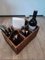Rieten brocante mand, wijnrek / bestekrek, 6 vaks, 20x30, Ophalen of Verzenden, Zo goed als nieuw