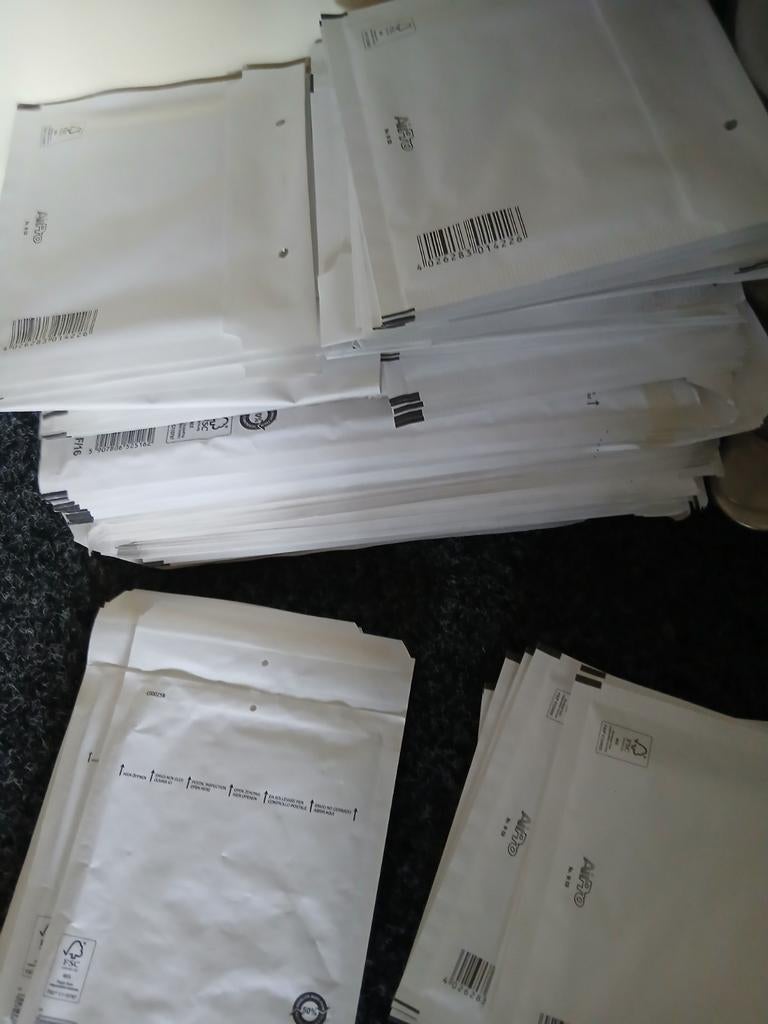 Aangeboden bobbel enveloppen nieuw., Ophalen, Envelop