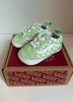 Nieuwe Groene old skool sneakers van Vans maat 16, Kinderen en Baby's, Babykleding | Schoentjes en Sokjes, Schoentjes, Jongetje of Meisje