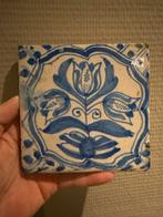 Antieke Delfts Blauwe Tegel met Tulpmotief, Ophalen of Verzenden