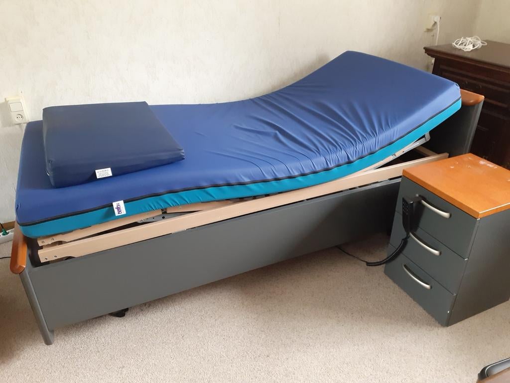 Compleet verpleegbed, Ophalen, 90 cm, Eenpersoons, 200 cm