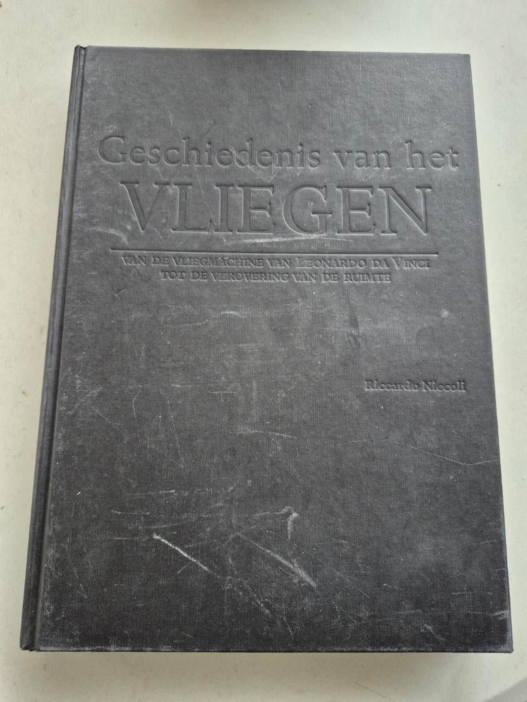 Boek Geschiedenis van het vliegen, Verzamelen, Luchtvaart en Vliegtuigspotten, Ophalen of Verzenden