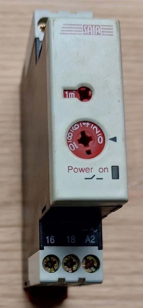 Saia tijdrelais KOL321H7MRVPN00, Hobby en Vrije tijd, Elektronica-componenten, Ophalen of Verzenden, Gebruikt